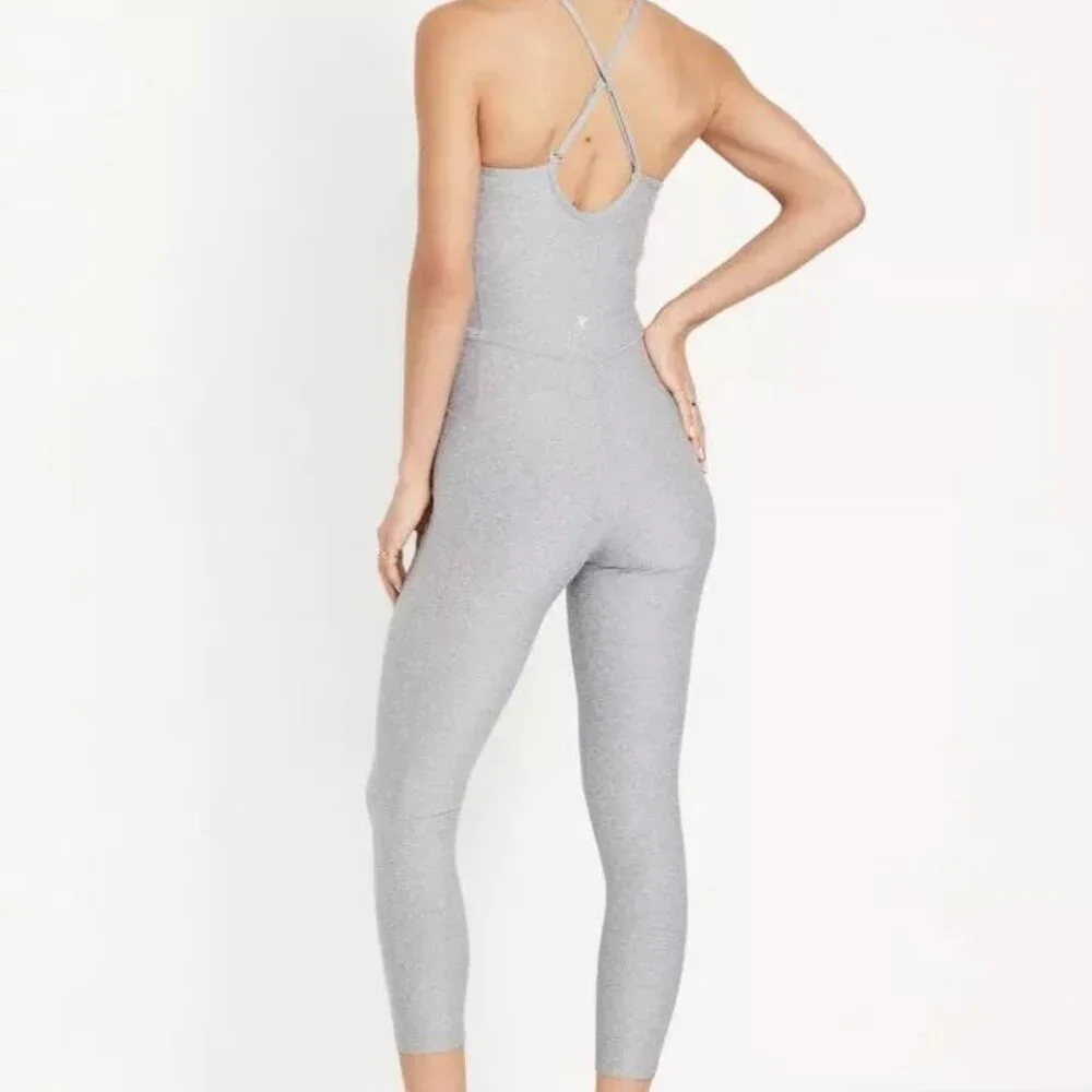 NWT Old Navy Cloud+ Sleeveless 7/8 Bodysuit - Picture 5 of 6
